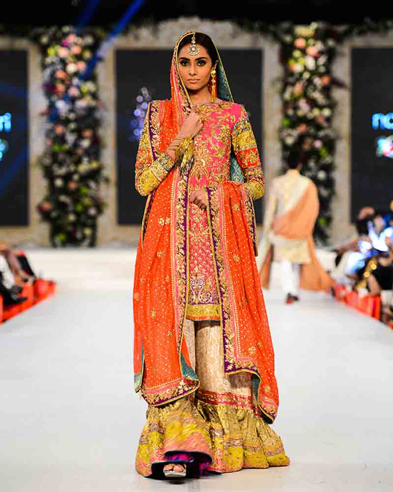 pakistani designer bridal mehndi dresses with prices, mehndi dress for brides