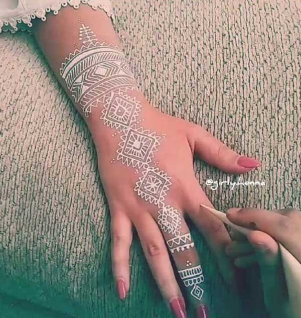 beautiful christmas white henna tattoos, latest mehndi design for christmas