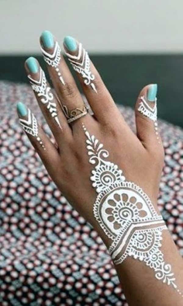 beautiful christmas white henna tattoos, latest mehndi design for christmas