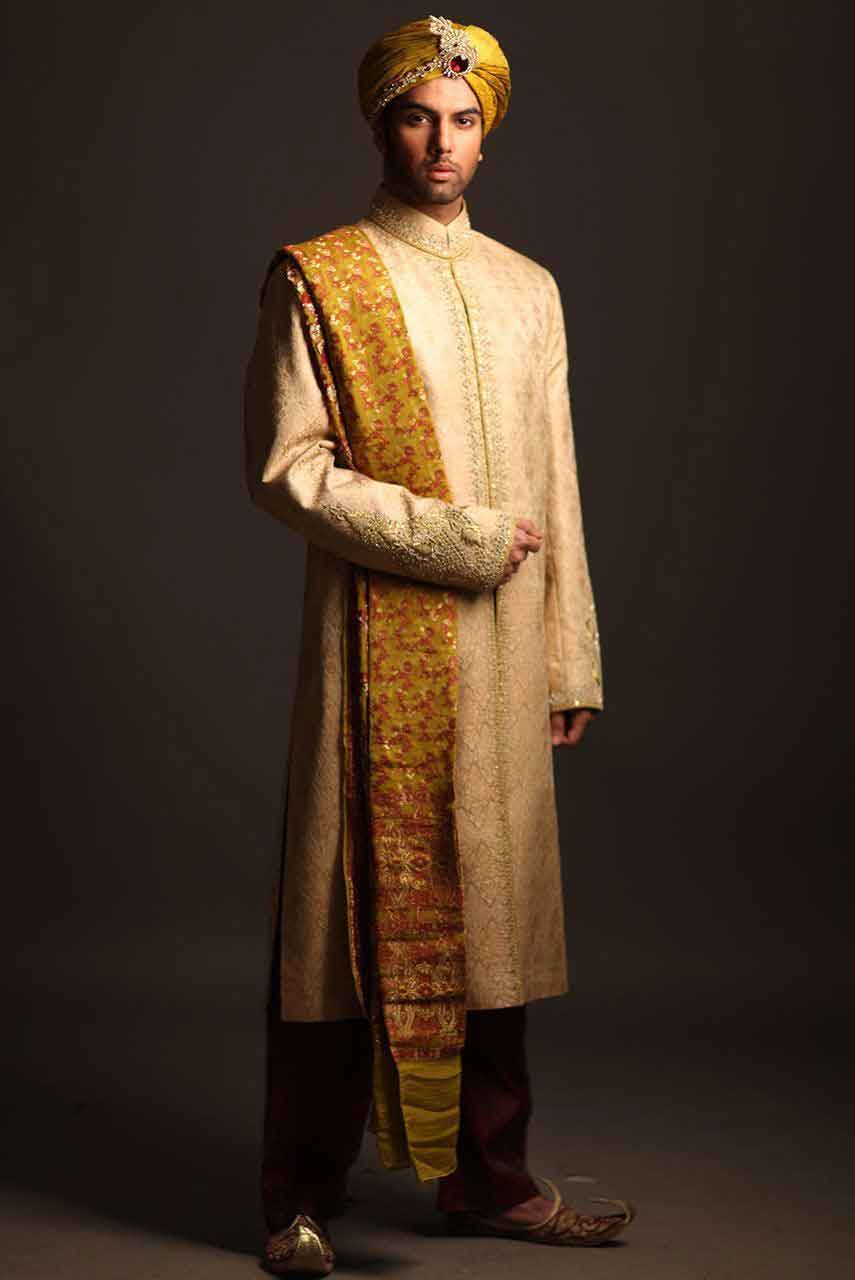 latest pakistani mens wedding sherwani barat dresses 2017 off white sherwani with turban or pagri and yellow patka or dupatta