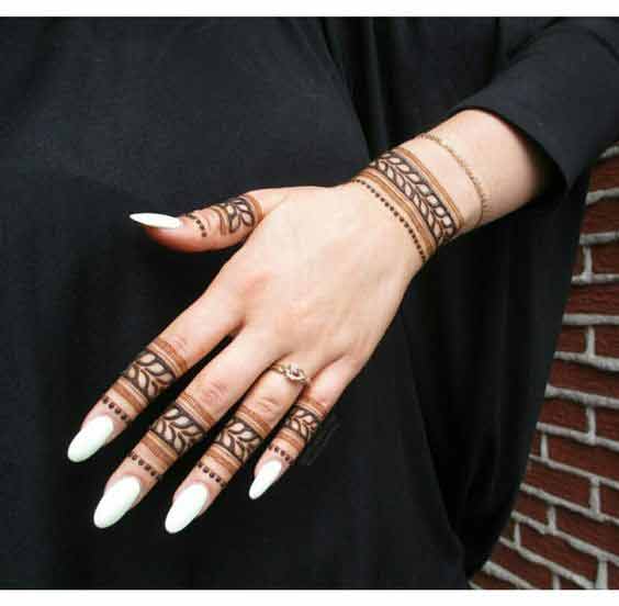 Easy mehndi design for fingers