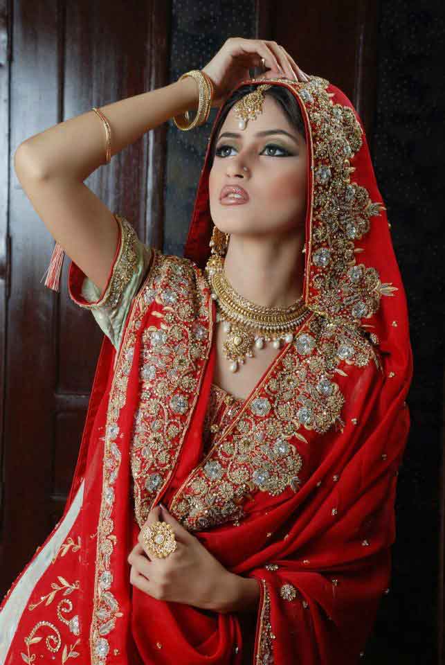 Latest Pakistani dupata style for wedding bride best bridal dupatta setting styles 2017