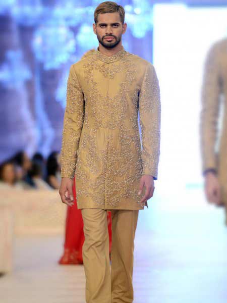 best cream off white short sherwani with plain trouser new short sherwani styles 2017 sherwani for men in pakistan