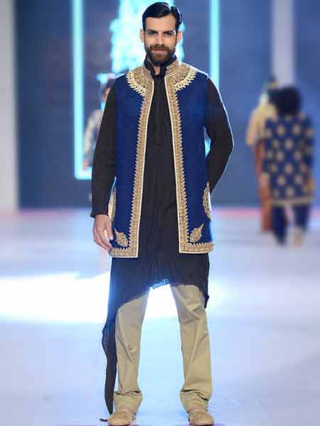 new style of black and royal blue short sherwani fashion with skin pants new short sherwani styles 2017 sherwani for men in pakistan