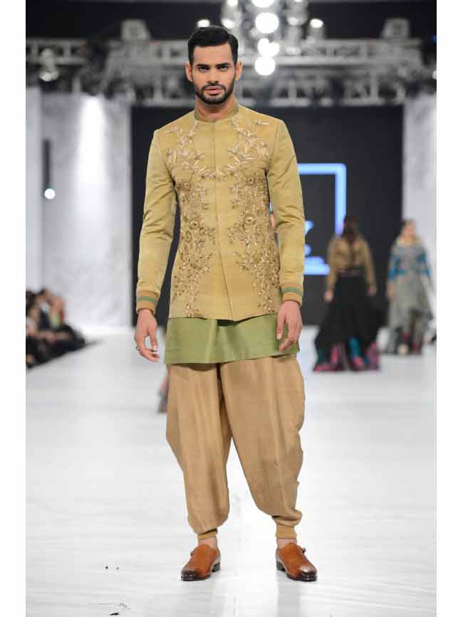 best light green short sherwani with embroidered cream jacket and patiyala shalwar new short sherwani styles 2017 sherwani for men in pakistan