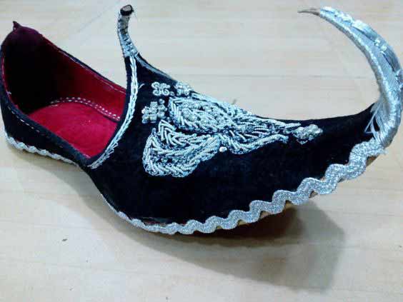 Latest black khussa with white stones wedding khussa styles 2017 new sherwani khussa shoes for men