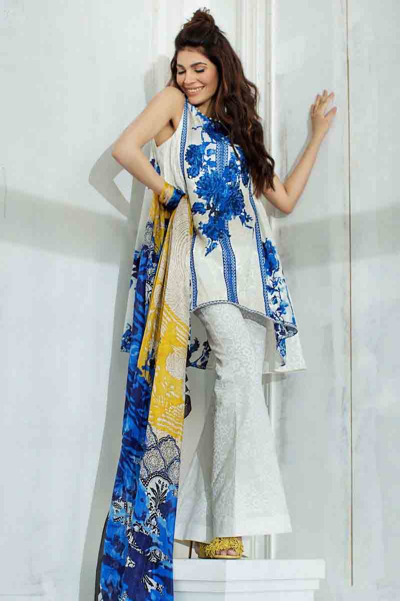 Sanasafinaz latest blue and white short frock with with trousers and matching dupatta new summer lawn dresses 2017 for Pakistani girls