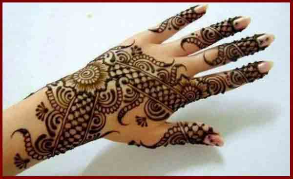 Latest back hand new and simple Pakistani mehndi designs 2017 for eid