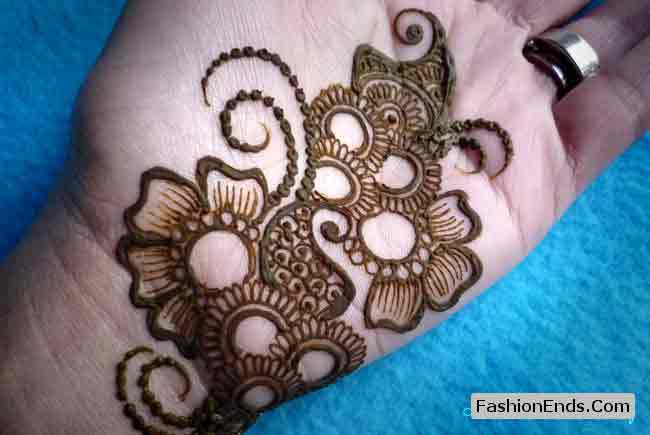 new fashion of front hand floral mehndi designs for men 2017