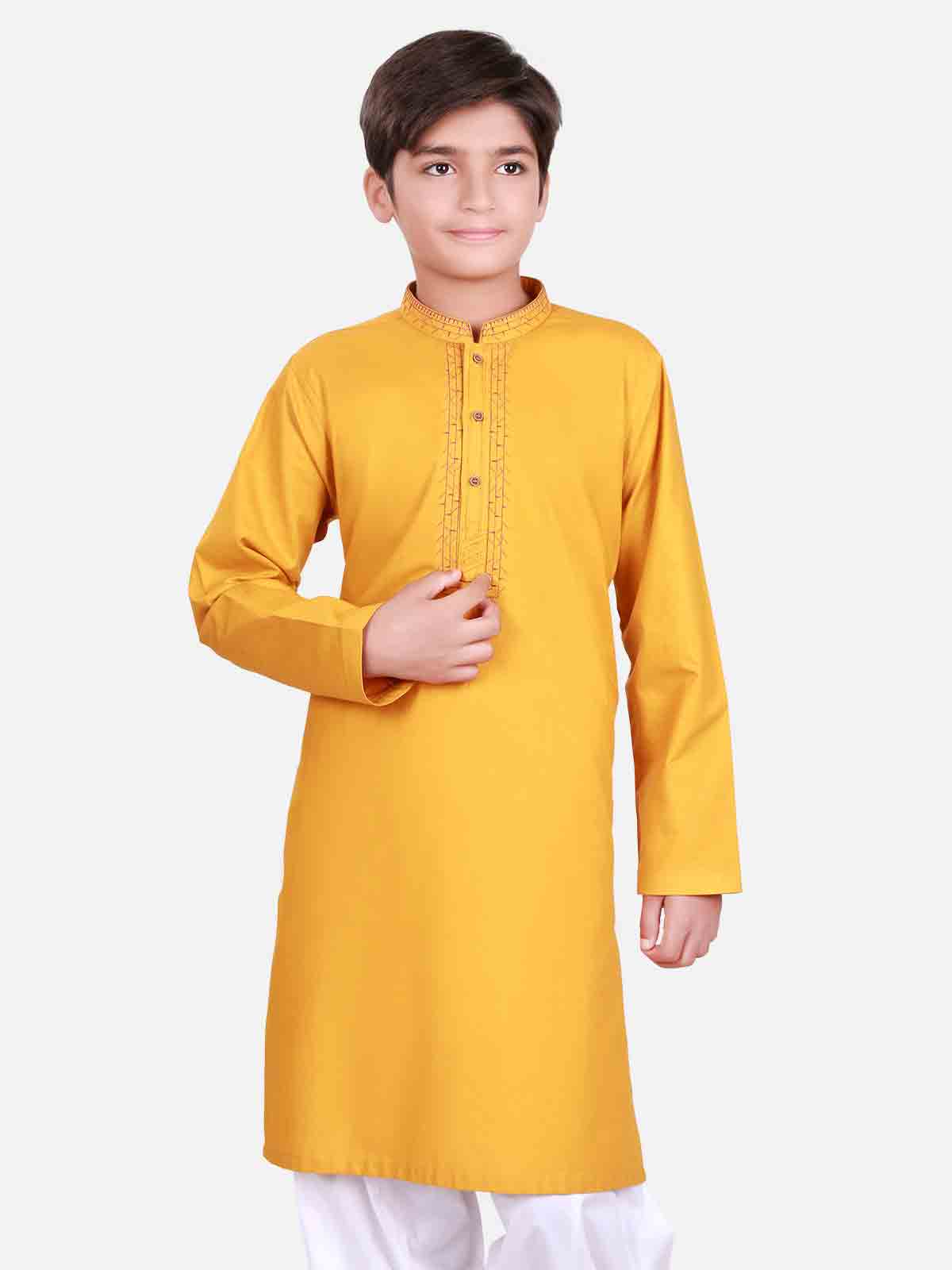 Sharp yellow kurta with white pajama latest eid dresses for little boys in Pakistan 2017