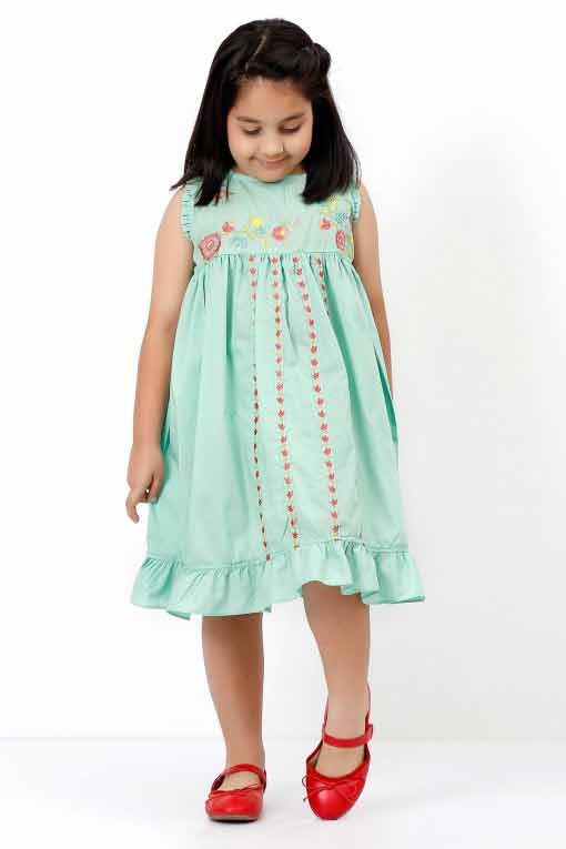 Sleeveless knee length frock for little girls in Pakistan latest kids eid dresses for little girls in Pakistan 2017