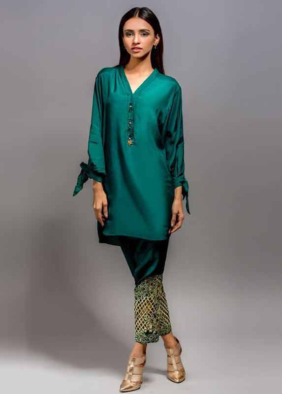 Dark green short shirt with embroidered pants Deepak Perwani eid dresses for girls 2017