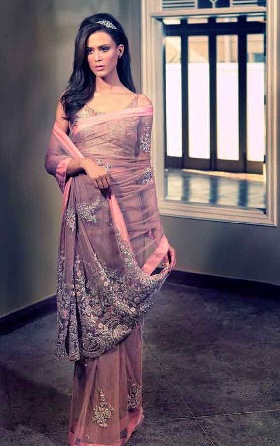 Pakistani saree designs in pink color for wedding brides