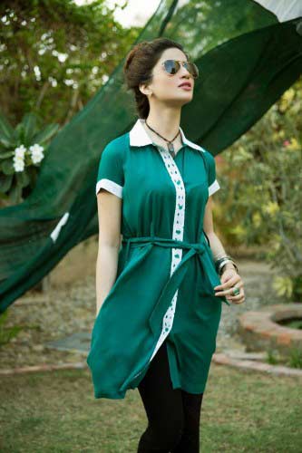 Green and white half sleeves shirt for Pakistan independence day 14th August dresses for girls 2017