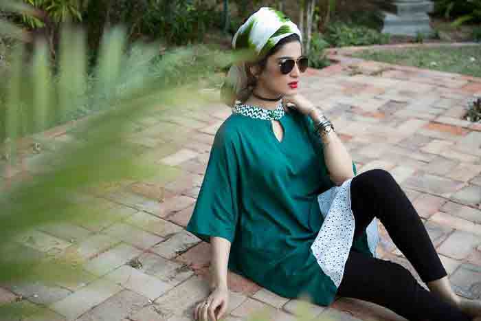 Green and white shirt with scarf and black tights for Pakistan independence day 14th August dresses for girls 2017