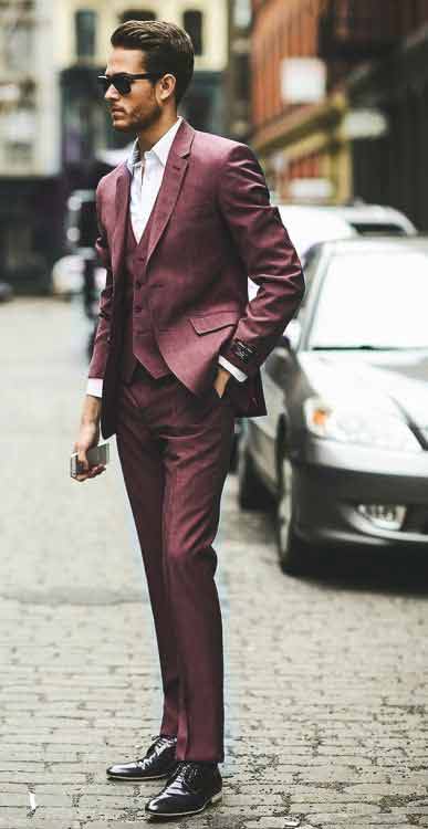 Maroon pant coat with white shirt from the new collection of latest Christmas party dresses for men in 2017