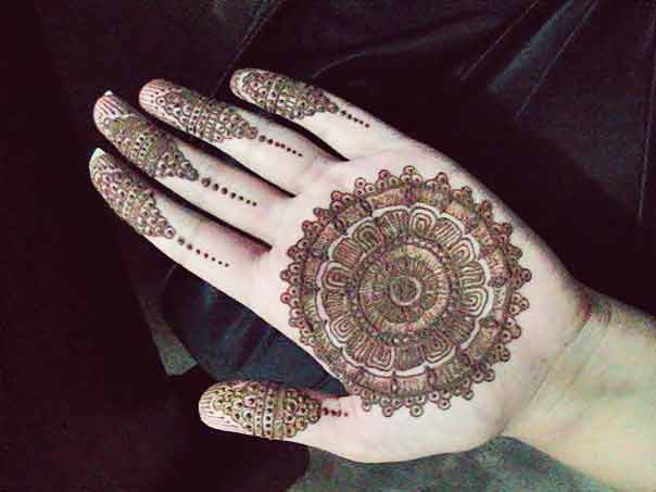 Easy gol tikka mehndi designs 2017 for front hands