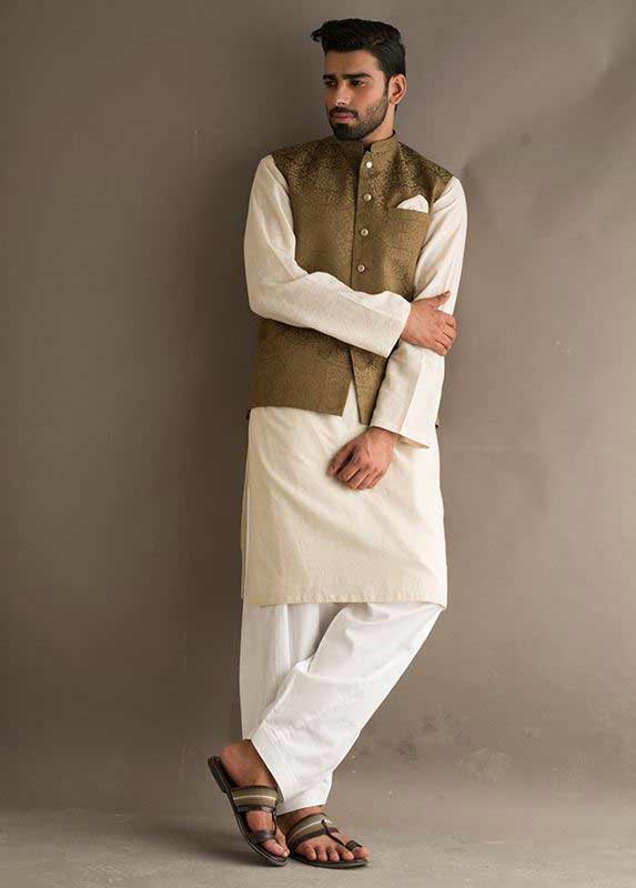 Green waistcoat with off white kurta pajama designs 2017 for men in Pakistan