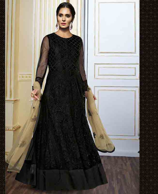 Black party wear long frock designs for girls in Pakistan