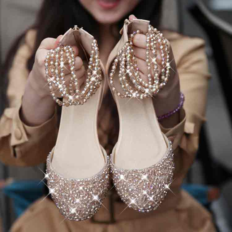 Golden fancy khussa shoes designs