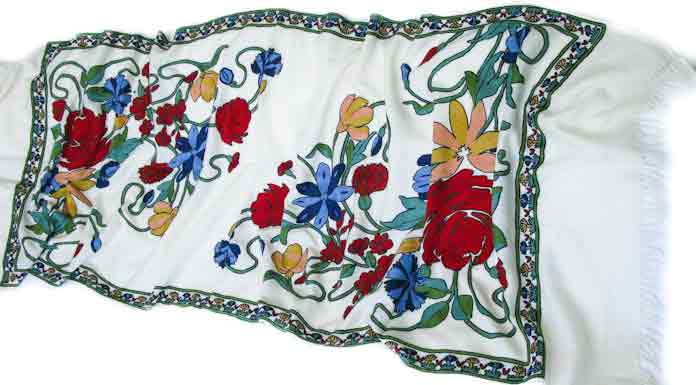 Ladies pashmina shawls in white color for winter season