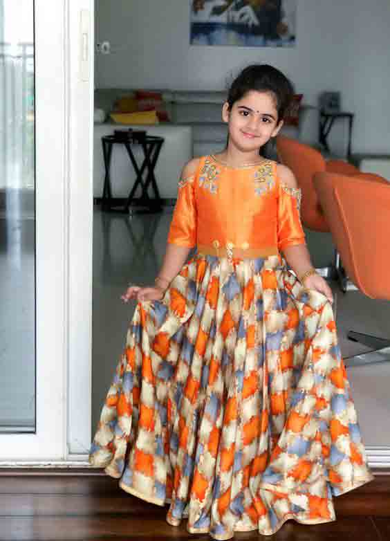 Kids lehnga choli in peach and off white colors