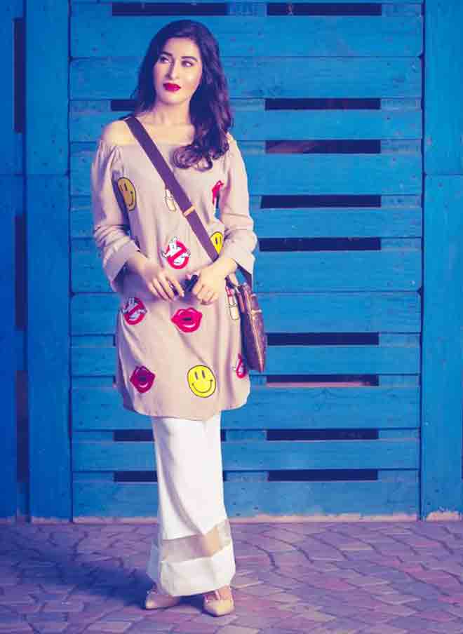 Pakistani off shoulder casual tops and shirt designs for girls