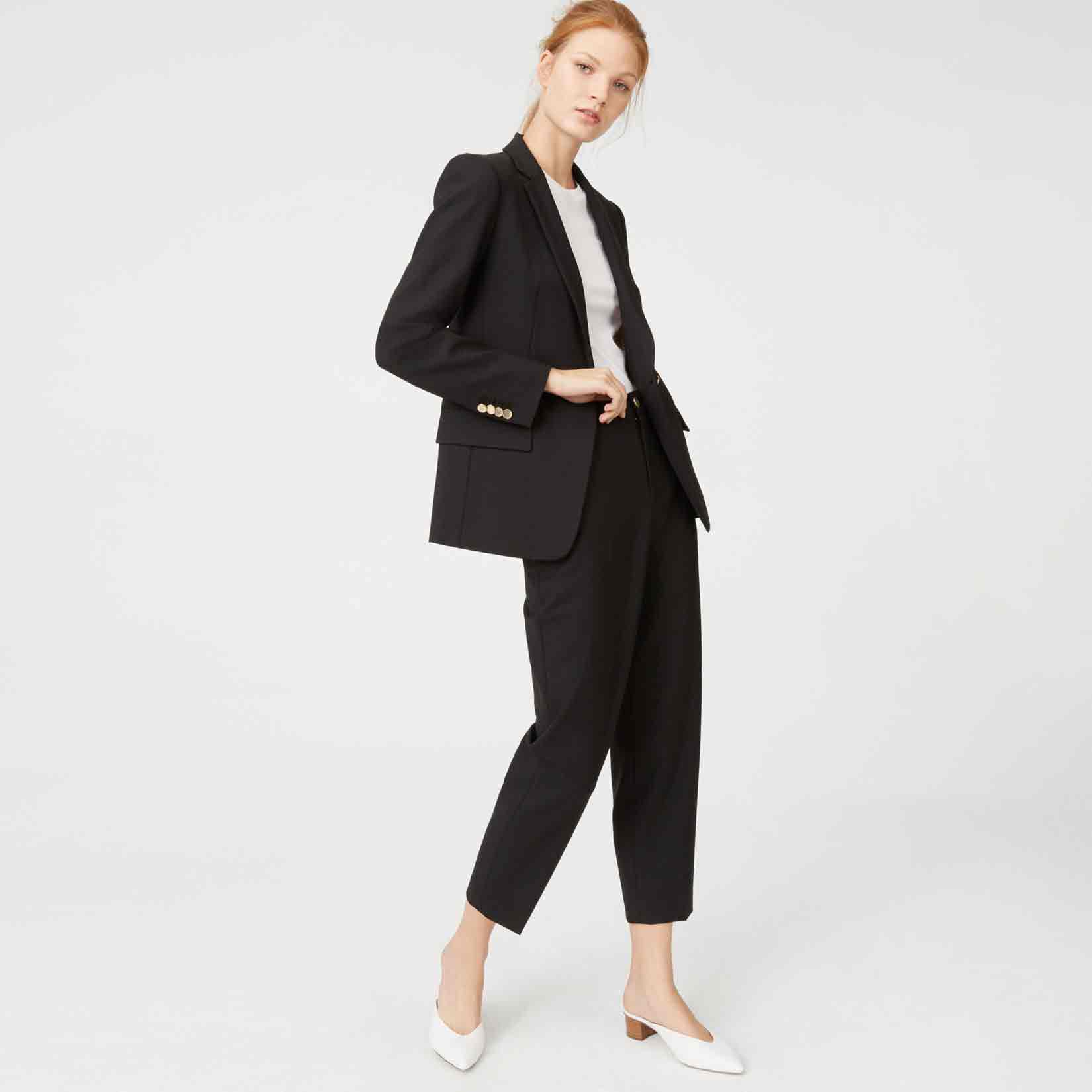 Best black business suits for ladies in Pakistan