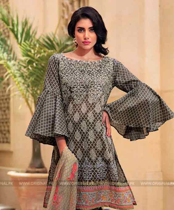 Bell sleeves with flare Eid fashion trend