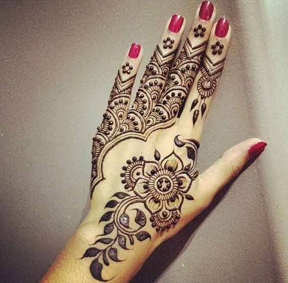 Easy flower with twinkles mehndi design