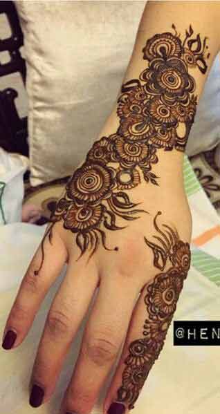 Easy Blossom mehndi pattern