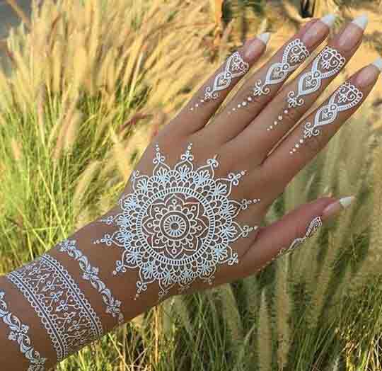 Gol tikki white mehndi designs for hands