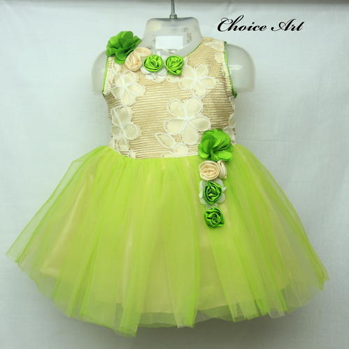 Baby girl frock for 14 August in Pakistan