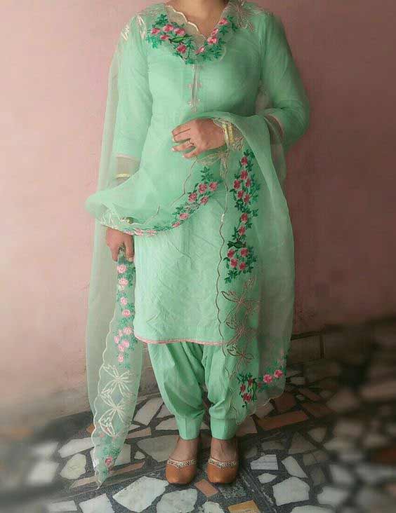 Green kameez shalwar stitching designs in Pakistan