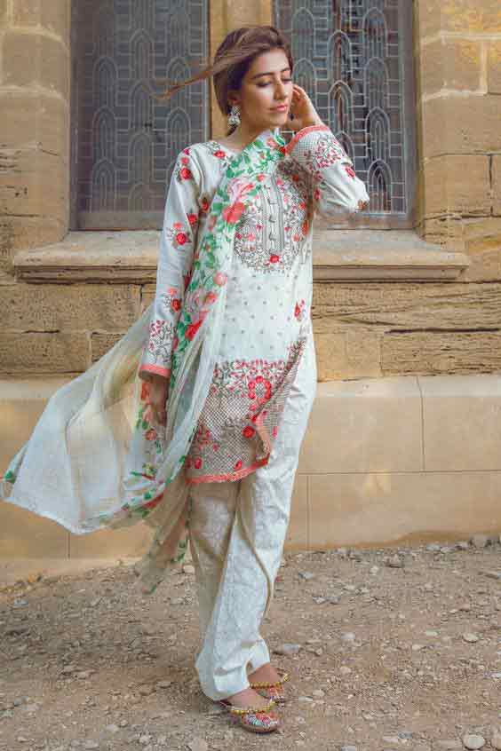 White kameez shalwar stitching designs in Pakistan