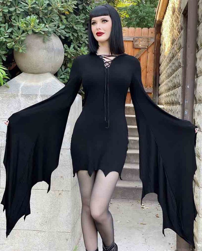 Top Women’s Halloween Costumes For 2025 And 2025 Trending Wood Crafts