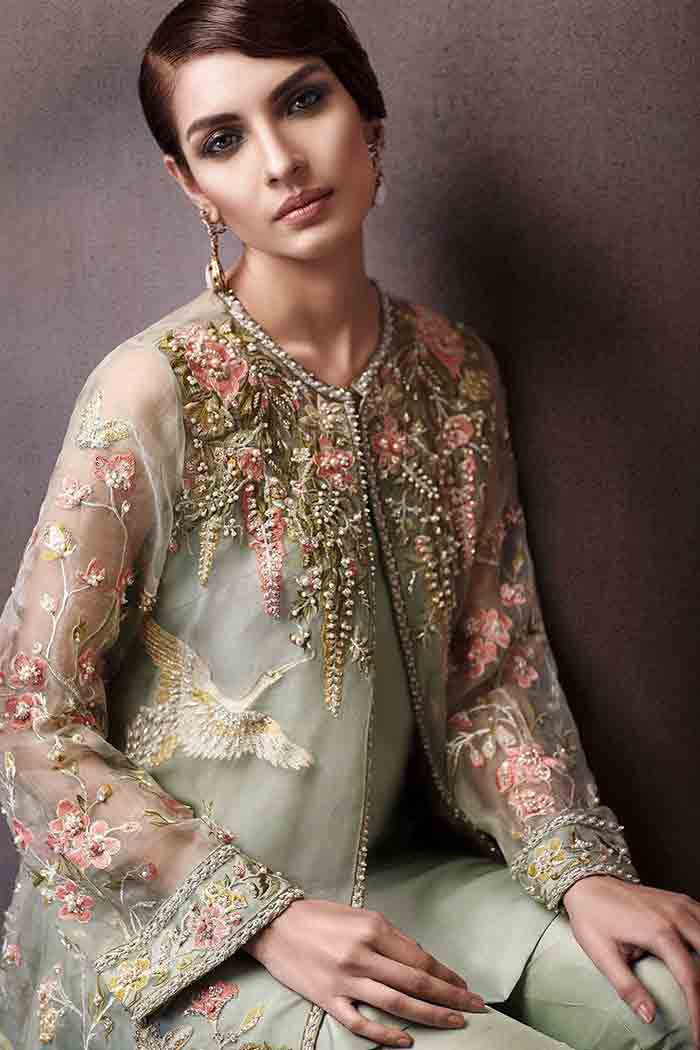 Stitching style of party dress in Pakistan