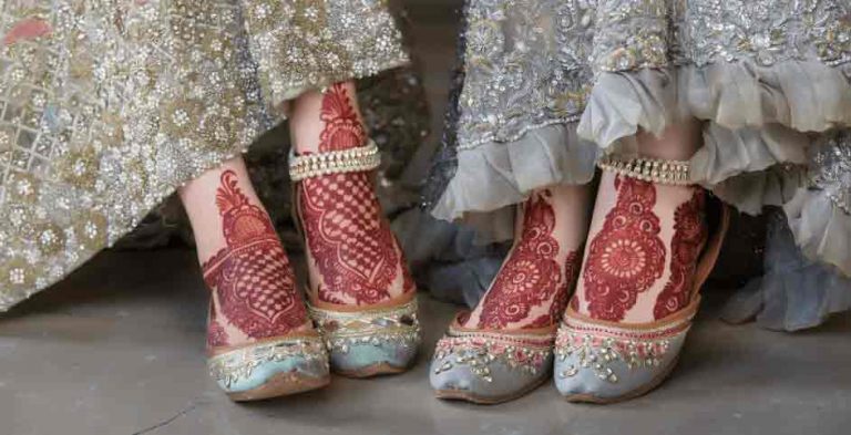 designer khussa
