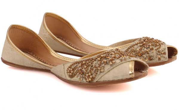 Embroidered peep toes khussa designs for girls