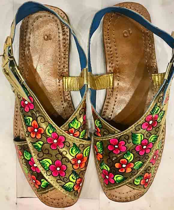 Green peshawari chappal for ladies