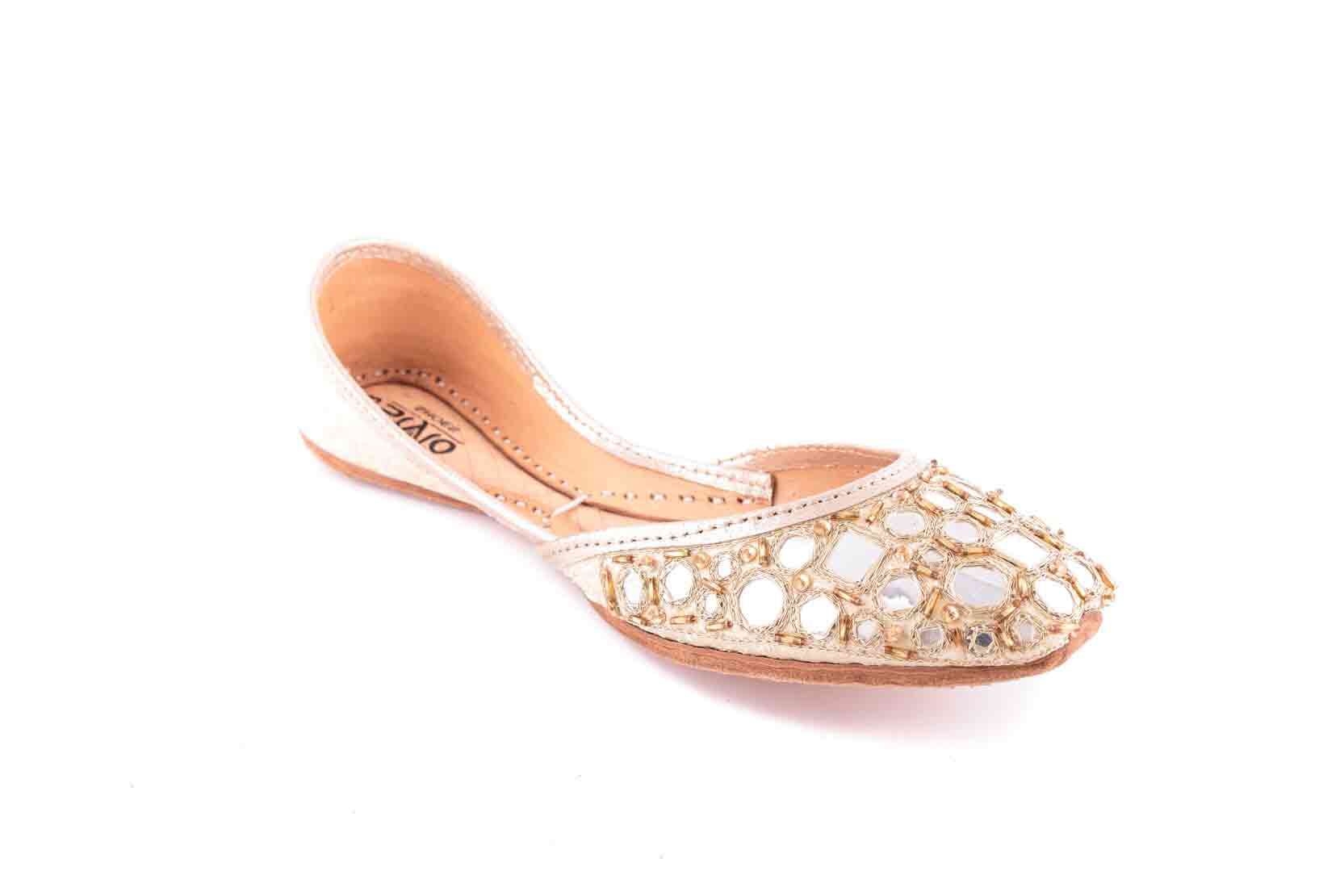 Fancy khussa by stylo shoes Eid collection