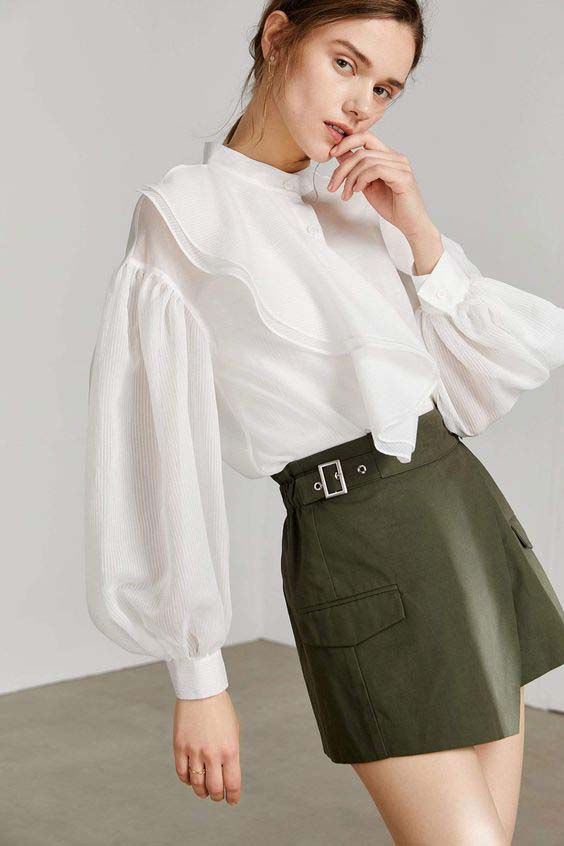 White long puff sleeve with skirt