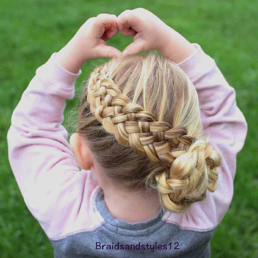 Cute braid with side hair bun
