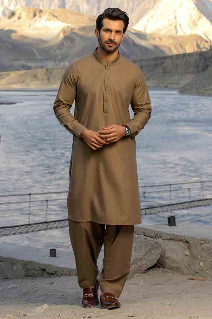 Diners ethnic brown shalwar kameez