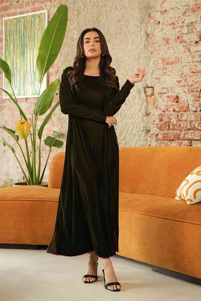 Lulusar velvet Aspan dress for winter